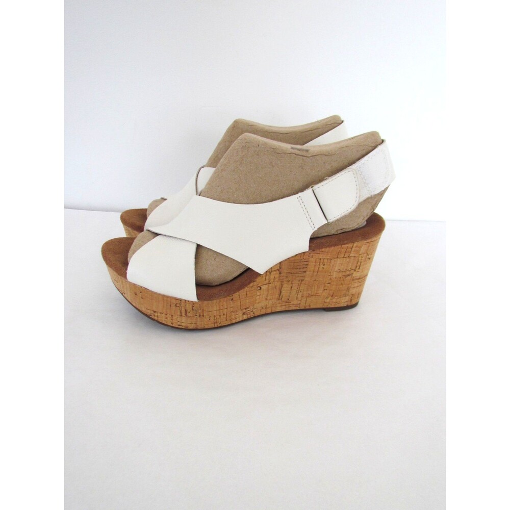 Clarks Artisan Caslynn Shae White Leather Cork Wedge Sandals 7 Med NIB RARE - Picture 2 of 16